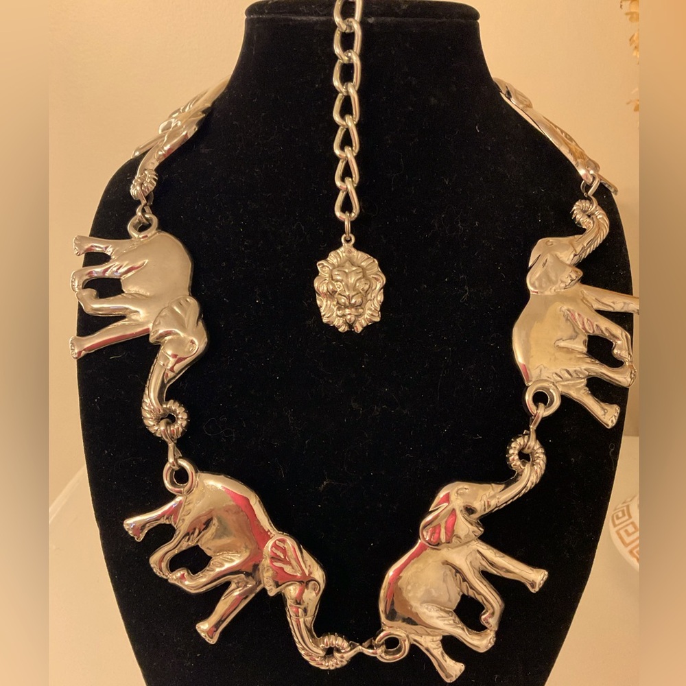 #102 Vintage Anne Klein Silvertone Elephant Necklace/ Belt